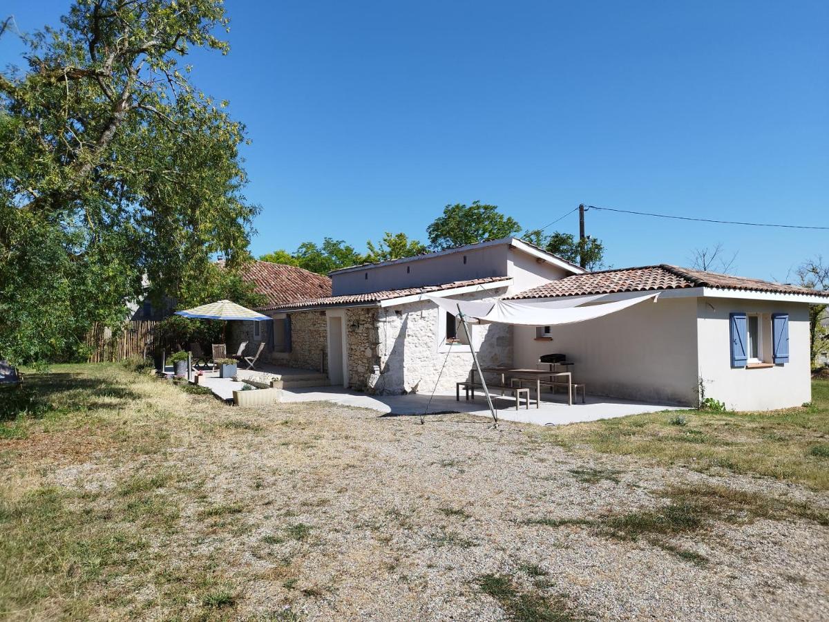 Maison De Vacances Pour 6 Personnes Au Coeur Du Gers Lectoure Esterno foto